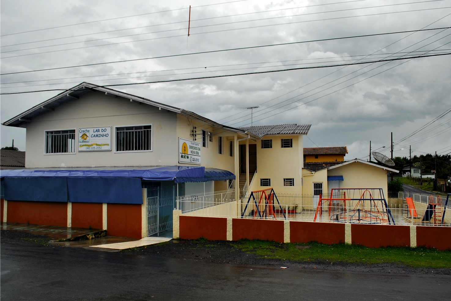 creche_lar_do_caminho__2_.jpg