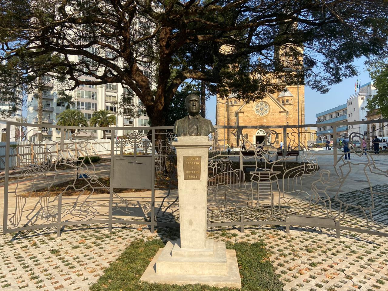 A revitalização da praça João Ribeiro já está quase concluída – Olivete ...